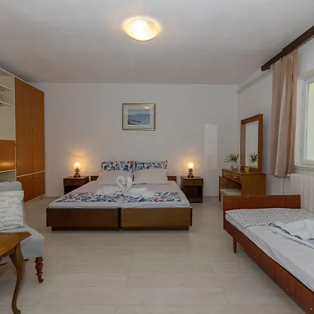 Nona Elza Apartment Trogir Exterior photo